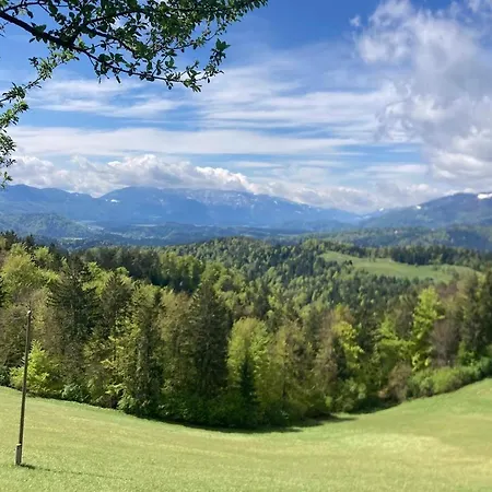 A View To A Hill Apartmán *