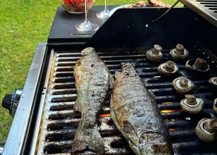 Apartament A View To A Hill *